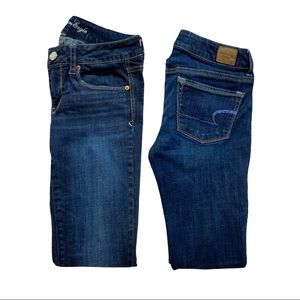 American Eagle Woman’s Regular Fit Stretch Dark Blue Jeans Size 6